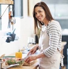 Mujer cocina